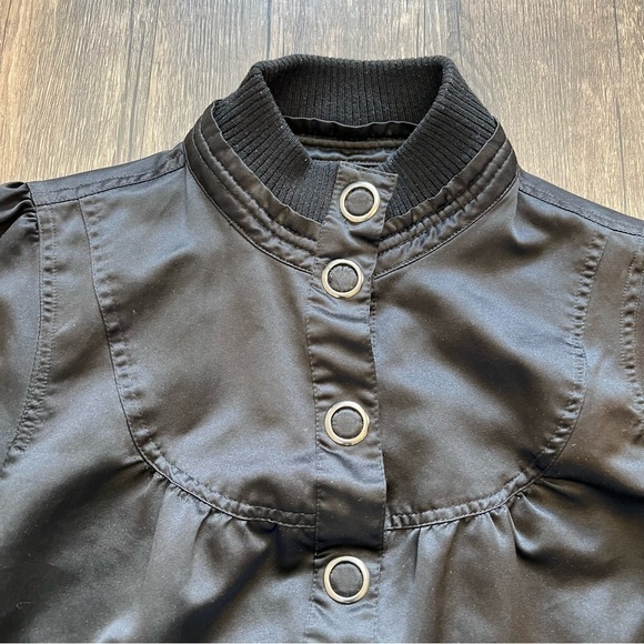 Rock L.A Fashion Black Cropped Satin Jacket Snaps Closure Fitted Petite 3/4 - Picture 9 of 12